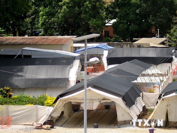 Khu vực cách ly điều trị bệnh nhân nhiễm dịch Ebola tại bệnh viện Donka, Guinea. Ảnh: AFP