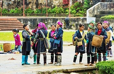 Chuyen phu nu Sa Pa noi tieng Anh len bao nuoc ngoai hinh anh