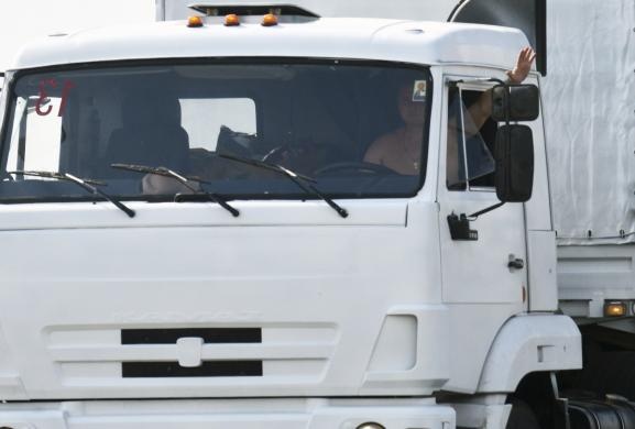 Uỷ ban Chữ thập Đỏ quốc tế (ICRC) đã bày tỏ sự lo ngại về số phận người dân tại vùng chiến sự ở miền đông Ukraina. Họ đang rất thiếu nhu yếu phẩm, cũng như không được bảo vệ trước hoạt động quân sự mà quân đội nước này tiến hành 4 tháng qua chống lại lực lượng nổi dậy. Ảnh: Reuters