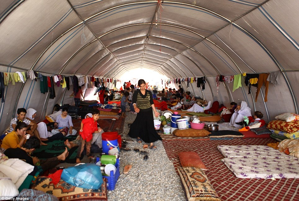 Một cuộc khủng hoảng nhân đạo ngày càng tăng tại Iraq trong bối cảnh những bất ổn chính trị ngày càng diễn biến phức tạp tại quốc gia Hồi giáo này.  