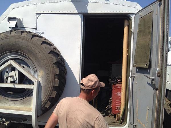 Cuộc kiểm tra của đại diện Ủy ban Chữ thập đỏ quốc tế (ICRC) cho thấy đoàn xe gồm 270 chiếc có trọng tải khác nhau chở nguồn cung cấp cần thiết cho Lugansk sau khi thành phố rơi vào cảnh mất điện, thiếu khí đốt và nước trong nhiều tuần do các vụ pháo kích liên tục từ quân đội chính phủ.