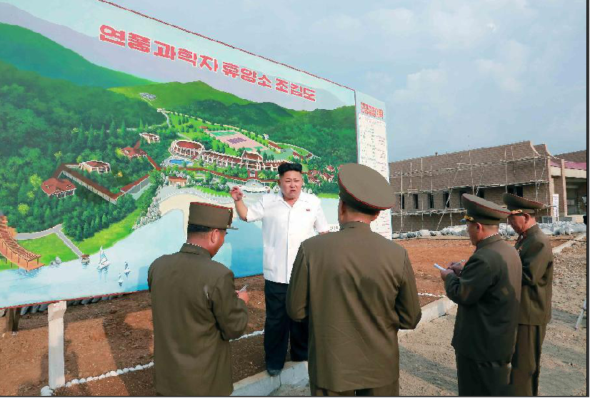 Sau đó, ông Kim nêu chi tiết về quá trình xây dựng, đồng thời đặt ra nhiệm vụ với giới kỹ sư nhằm hoàn tất dự án ở mức độ tốt nhất. 