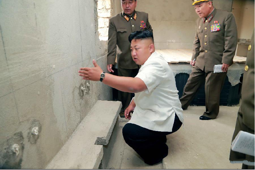 Kim Jong Un thi sat cong trinh xay dung hinh anh