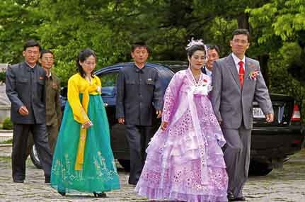 Cuoc song thuong nhat tai dat nuoc bi an nhat hanh tinh hinh anh