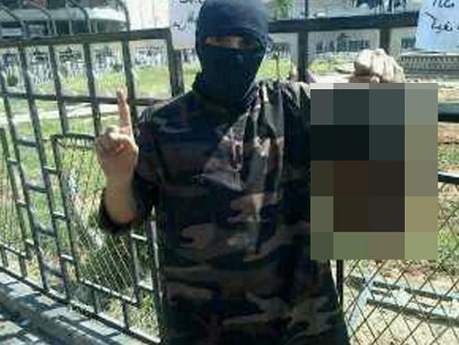 Ca si nhac rap la nghi pham chinh vu hanh quyet nha bao My hinh anh