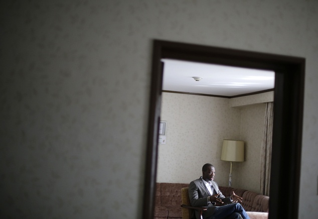 Michel hiện đang ở Triều tiên để chờ xem một trận đấu vật tại Triều Tiên có sự tham gia của một nghị sĩ Nhật Bản. 