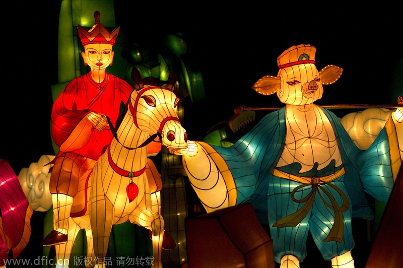Nguoi chau A ron rang don Tet Trung thu hinh anh