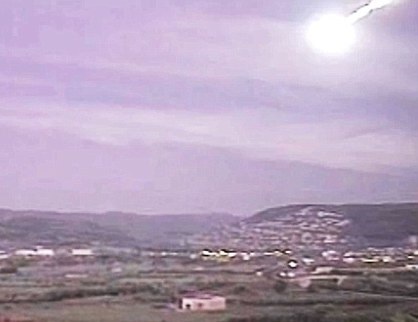 Dan Tay Ban Nha hot hoang vi qua cau lua tren bau troi hinh anh