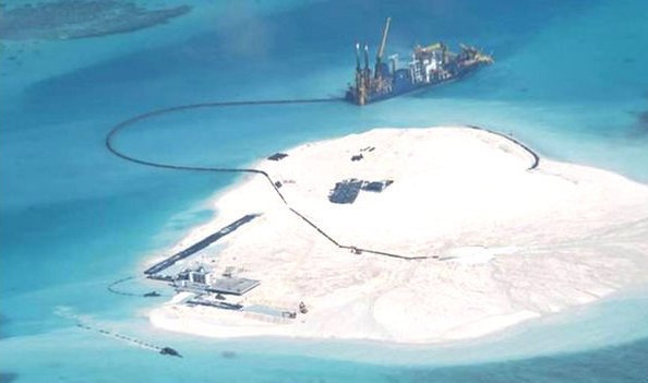 Quan chuc My chi trich TQ cai tao bai da o Truong Sa hinh anh