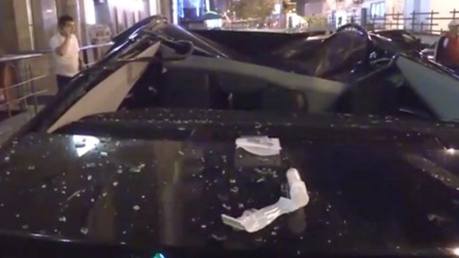 Nhay tu tang 13 tu van vi that tinh nhung may man song sot hinh anh