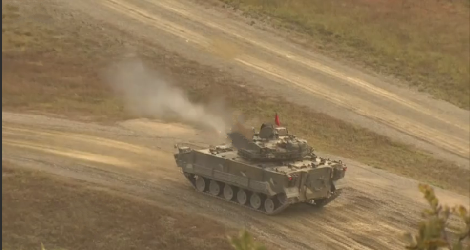 My - Han tap tran ban dan that gan bien gioi Trieu Tien hinh anh