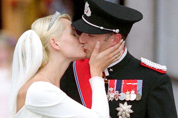 'Lo Lem' thoi hien dai: Nu boi ban thanh thai tu phi (ky 1) hinh anh