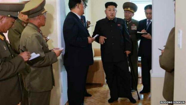 Hãng thông tấn Triều Tiên KCNA hôm 14/10 phát hình ảnh nhà lãnh đạo Kim Jong Un 