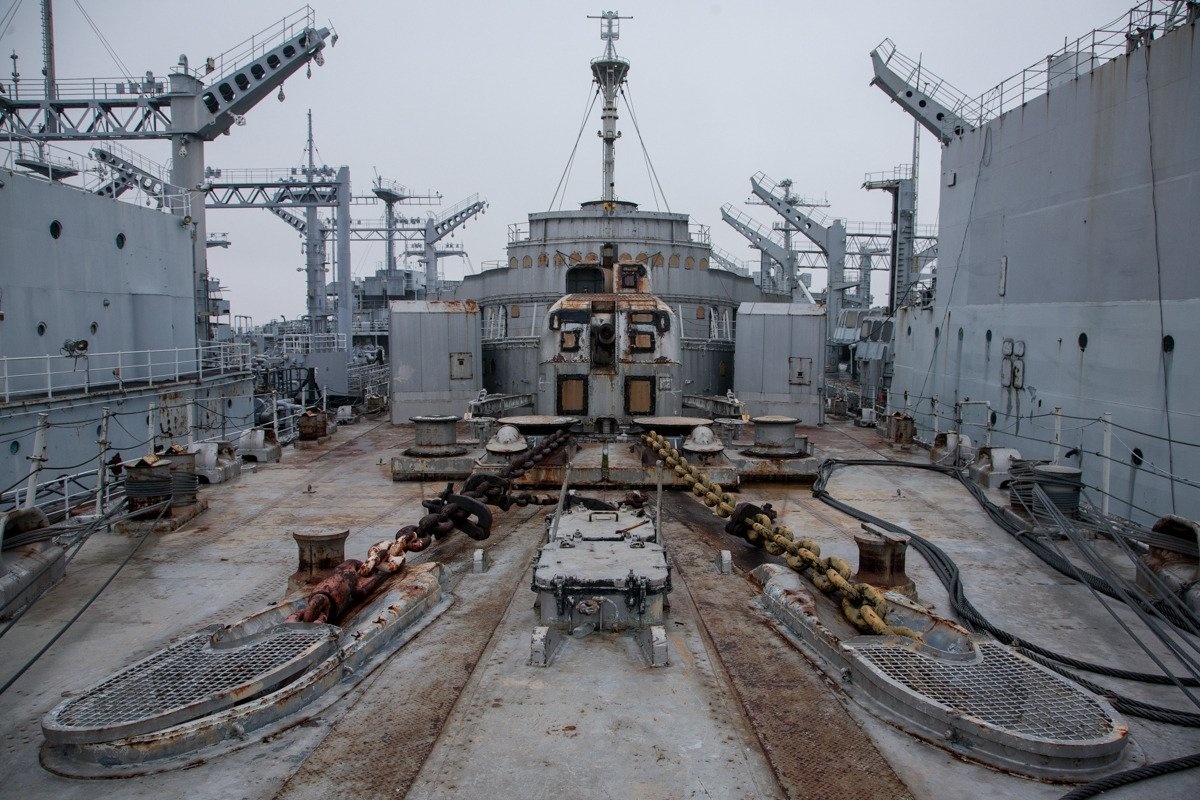 Tàu ngầm The USS Nereus gia nhập hạm đội Mothball vào năm 1971 và nằm lại tại đây cho tới khi người ta đem nó tới Texas để tháo dỡ vào năm 2012.