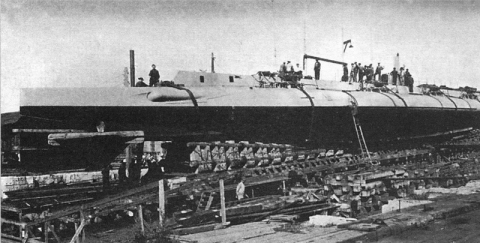 Tàu ngầm đầu tiên của Hải quân Nga.