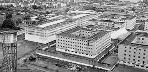 Nhà tù Carandiru tọa lạc ở thành phố Sao Paulo của Brazil. Được xây dựng vào năm 1920, Carandiru nổi tiếng với nhiều vụ tù nhân thảm sát và hãm hại lẫn nhau. Ảnh: Gutsandgore