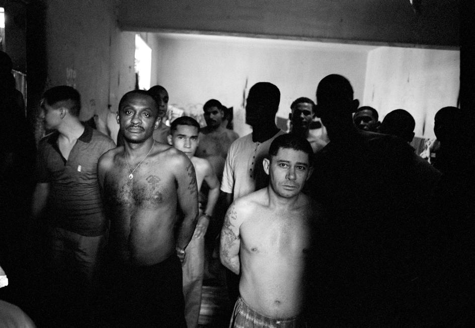 Carandiru là nhà tù lớn nhất khu vực Nam Mỹ với giai đoạn giam giữ đỉnh điểm lên tới 8.000 tù nhân. 