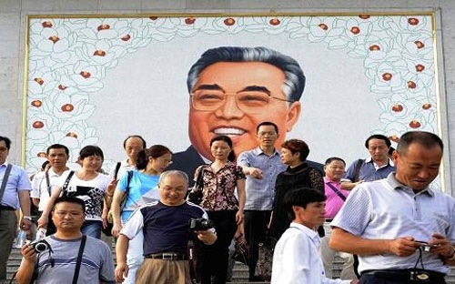 Du khach chia se trai nghiem o quoc gia bi an nhat hanh tinh hinh anh