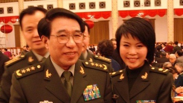 Tu Tai Hau 'chet' boi tay con re cu? hinh anh