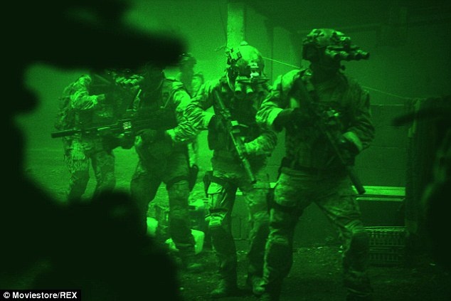 Bộ phim Zero Dark Thirty kể lại quá trình tiêu diệt Osama bin Laden của đặc nhiệm SEAL.