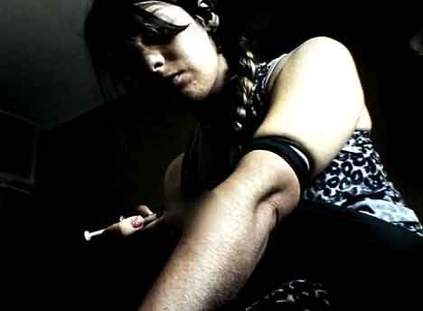 Cuoc song quan quanh cua 3 chi em nghien ma tuy o My hinh anh