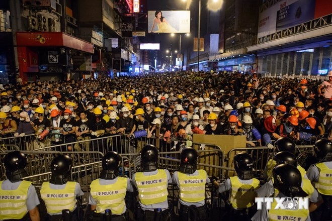 Trung Quoc co the se dieu chinh chinh sach voi Hong Kong hinh anh