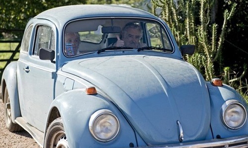 Xe co cua Tong thong ngheo nhat the gioi duoc tra 1 trieu do hinh anh