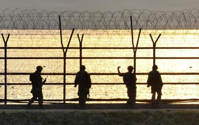 Han Quoc no 20 phat sung canh cao doi tuan tra Trieu Tien hinh anh