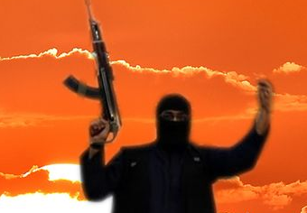 IS tieu thu hang tram lon nuoc uong tang luc moi ngay hinh anh