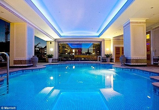 Căn phòng mà Tổng thống Obama sẽ nghỉ ngơi có giá thuê 1.370 bảng Anh/ngày (hơn 46 triệu đồng).