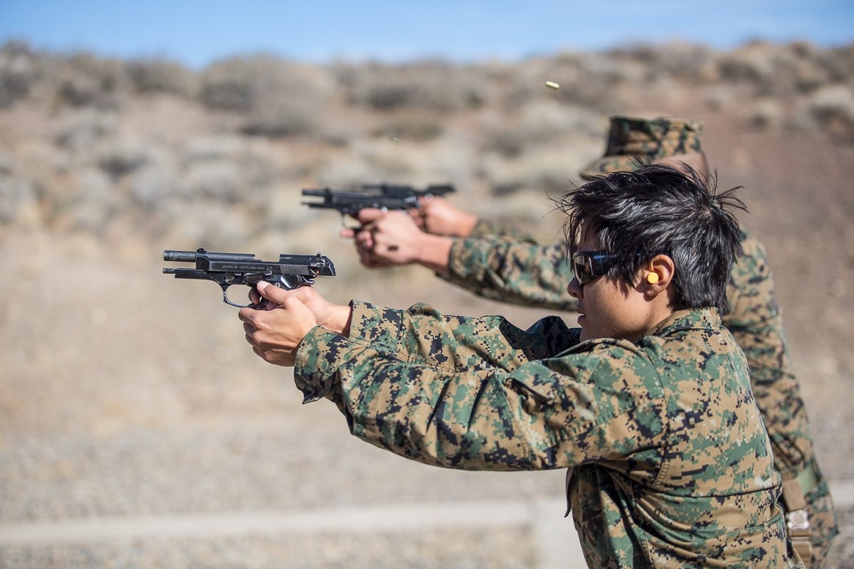 MWTC cũng là nơi đào tạo những tay thiện xạ của Thủy quân Lục chiến. Họ học cách bảo quản và vận hành các loại vũ khí môi trường lạnh giá.