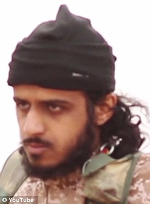 Một chiến binh IS được cho là Nasser Muthana, sinh viên y khoa tại Anh. Ảnh: YouTube