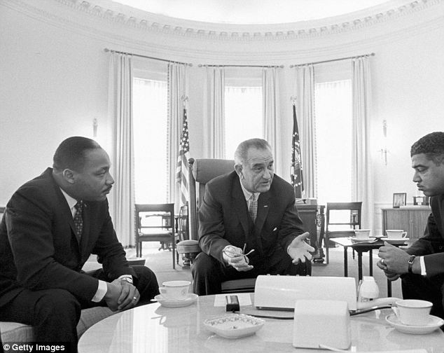 Theo lời kể của bà Jacquline, cố Tổng thống Kennedy không có mối quan hệ nồng ấm với phó tướng Johnson 