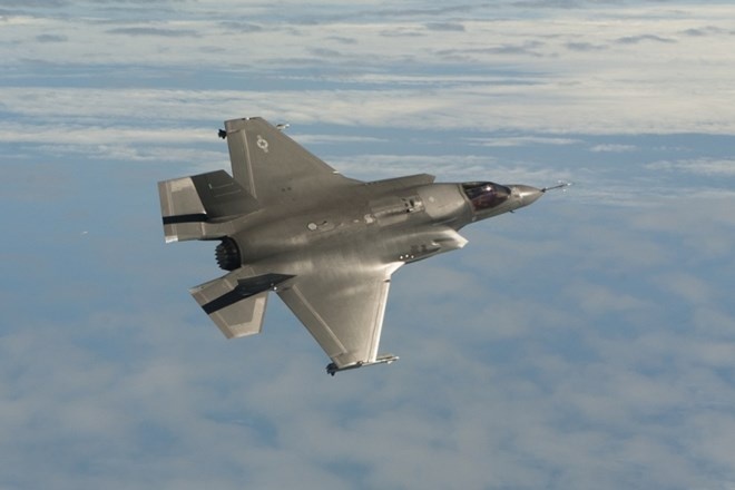 Tiêm kích tàng hình F-35 của Mỹ. Ảnh: Infonet