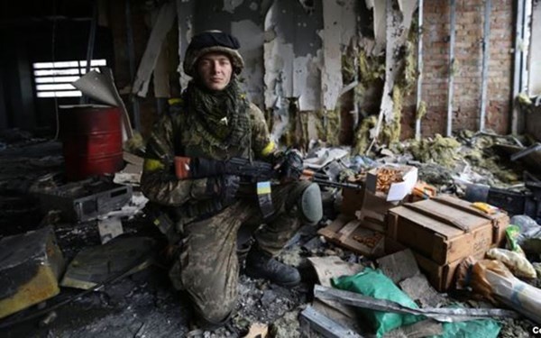 Nguoi Viet o mien dong Ukraine: Nin tho truoc chien dich moi hinh anh