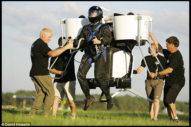 Canh sat, linh cuu hoa My co the bay trong tuong lai hinh anh