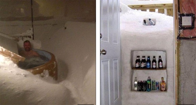 Nhiều cư dân New York mắc kẹt trong nhà đã cố tìm cách giải trí để cảm thấy bớt u ám với tình cảnh tồi tệ.