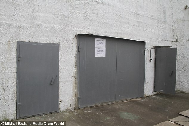 Lối vào hầm trú ẩm số 1 tại Moscow.