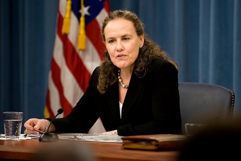 My se co nu bo truong Quoc phong dau tien? hinh anh