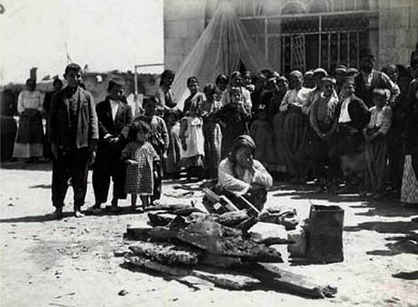 Thảm sát Adana năm 1909 do Đế quốc Ottoman tiến hành nhằm vào những người theo đạo Ki tô diễn ra trong bối cảnh những biến động trong chính phủ Thổ Nhĩ Kỳ dẫn tới hàng loạt cuộc chống bạo động tại thành phố Adana. Theo các báo cáo, thảm sát Adana đã cướp sinh mạng của 15.000 tới 30.000 người.