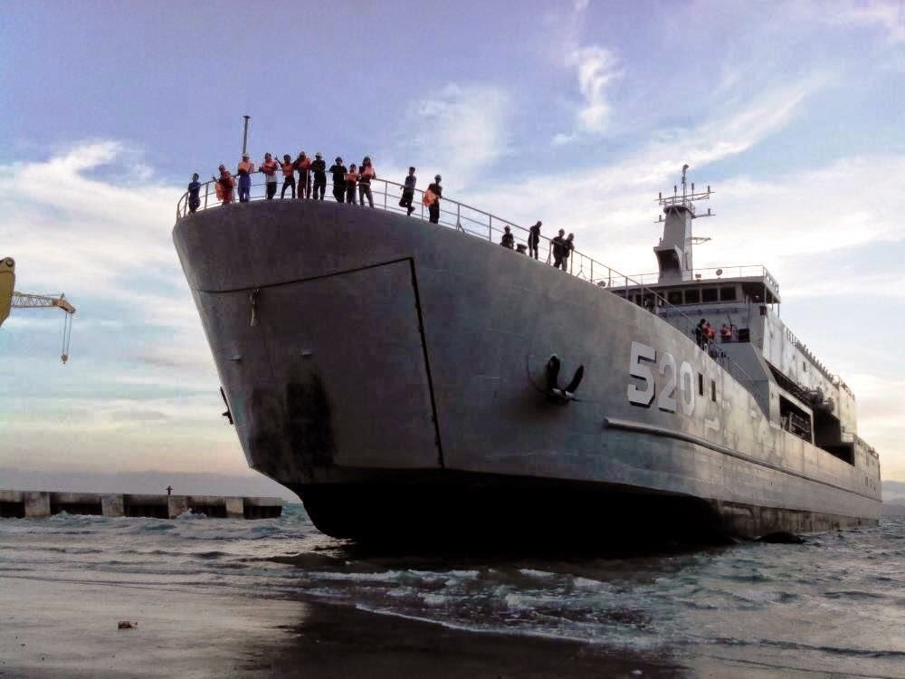 Cuoc dua sam tau chien tai Dong Nam A? hinh anh