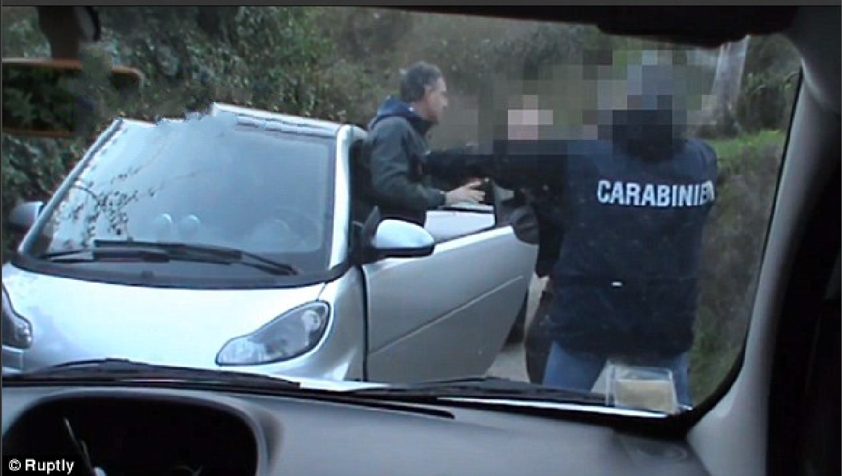 Canh tuong trum mafia chot mat sa luoi trong tich tac hinh anh