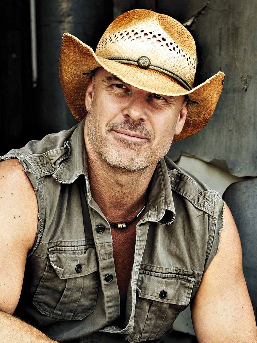 Nhiếp ảnh gia Peter Lejk. Ảnh: Wordpress