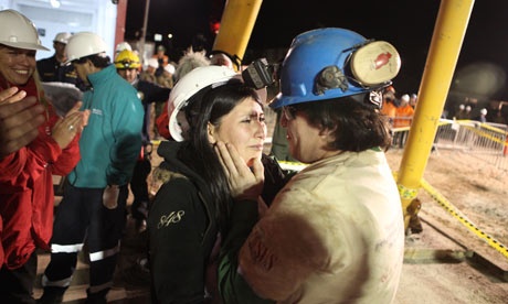 Những giọt nước mắt của sự đoàn tụ. 