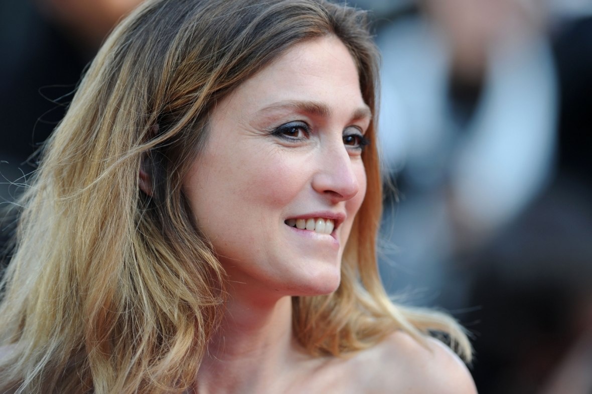 Nữ diễn viên Julie Gayet là 