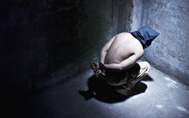 Một tù nhân trong nhà tù bí mật của CIA. Ảnh: RT