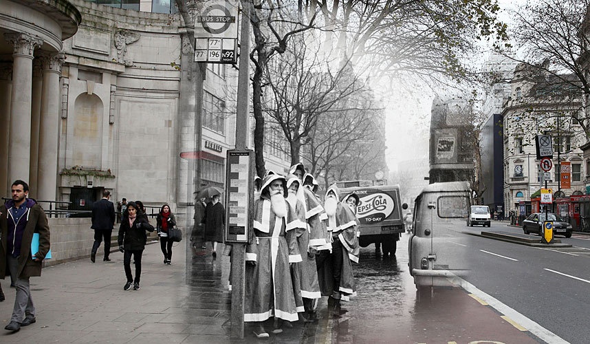 Bức ảnh chia làm đôi, góc trái là những “ông già tuyết” đứng đợi xe bus tại quận Holborn, tháng 12/1960 và góc phải là cảnh người dân đi bộ trên đường. 