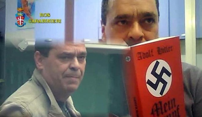 Italy ngan chan am muu khung bo cua phan tu phat xit moi hinh anh