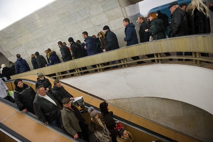 Duoi tau dien ngam Moscow nhung ngay lanh gia hinh anh