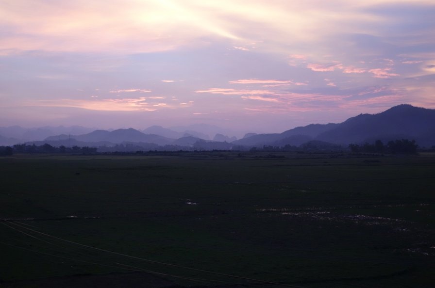 11. Quang cảnh hùng vĩ. Du khách có thể bắt gặp những góc nhìn đường chân trời tuyệt đẹp, đặc biệt lúc hoàng hôn, ở khắp nơi trên Việt Nam.